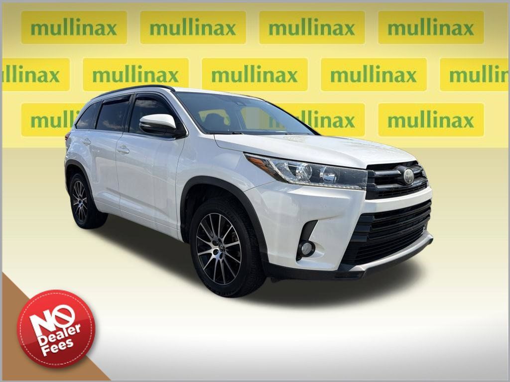 Used 2017 Toyota Highlander SE FWD 360° Tour