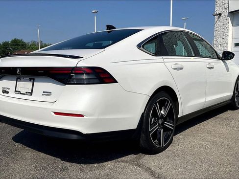 Certified 2023 Honda Accord Sport image 2