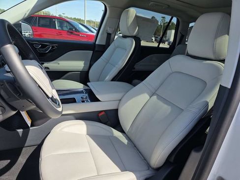 New 2026 Lincoln Aviator 2WD w/ Jet Appearance Package image 8