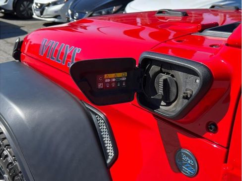 Used 2023 Jeep Wrangler Unlimited AWD/4WD image 8