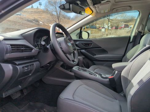 Used 2024 Subaru Crosstrek 2.0i Premium image 10