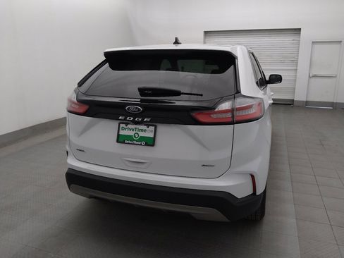Used 2024 Ford Edge SEL image 7
