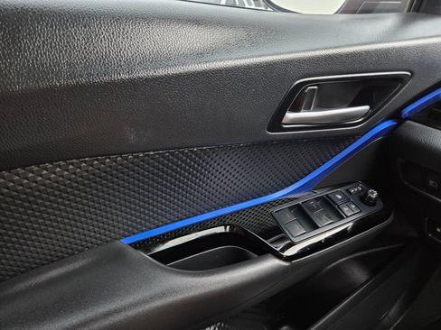 Used 2022 Toyota C-HR XLE FWD image 41