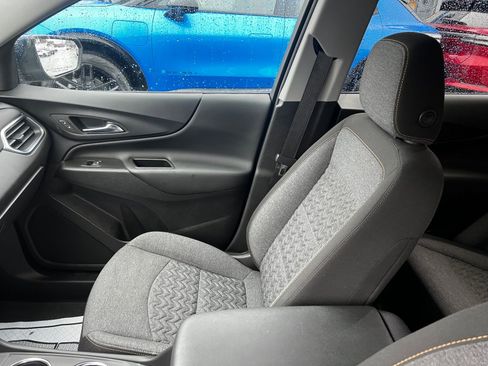 Used 2023 Chevrolet Equinox LT image 19
