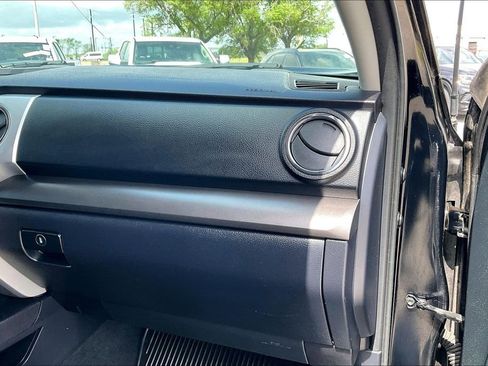 Used 2017 Toyota Tundra SR5 image 23