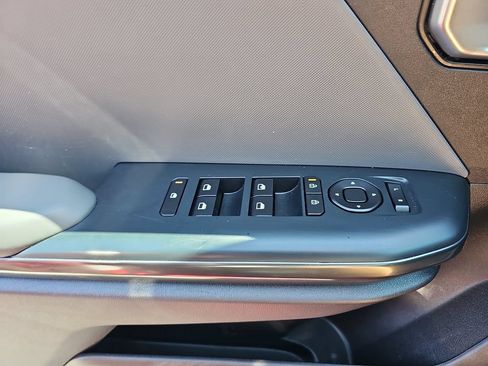 Used 2025 Kia K4 FWD image 26