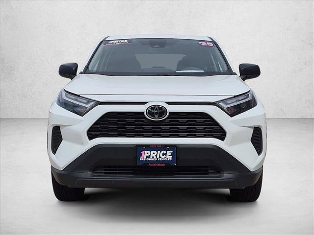 Used 2025 Toyota RAV4 LE AWD/4WD image 2