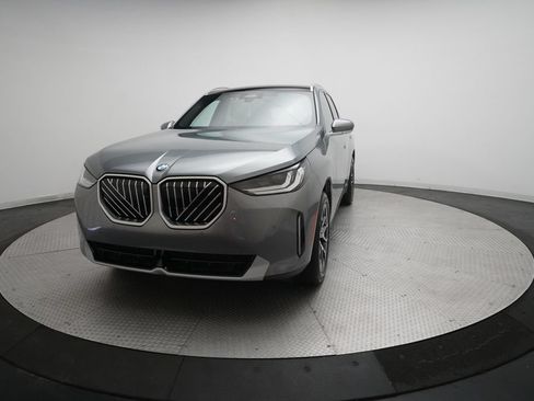 Used 2025 BMW X3 xDrive30i w/ Premium Package AWD/4WD image 12