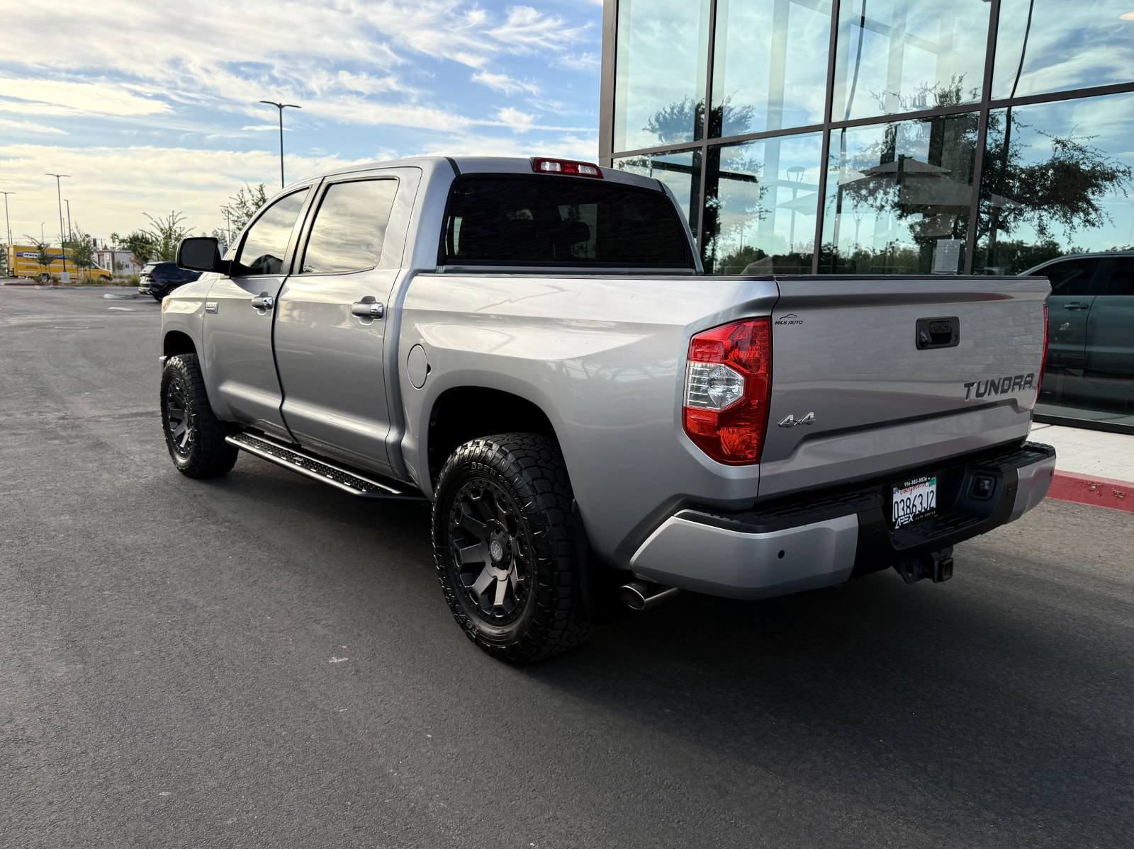 Used 2015 Toyota Tundra Platinum AWD/4WD image 9