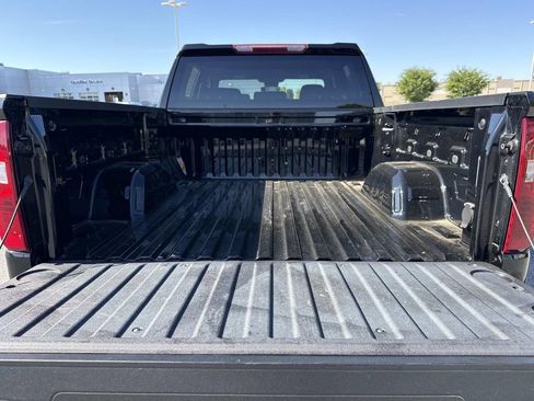Used 2023 Chevrolet Silverado 1500 LT AWD/4WD image 21