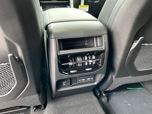 New 2026 Jeep Grand Cherokee Laredo image 28