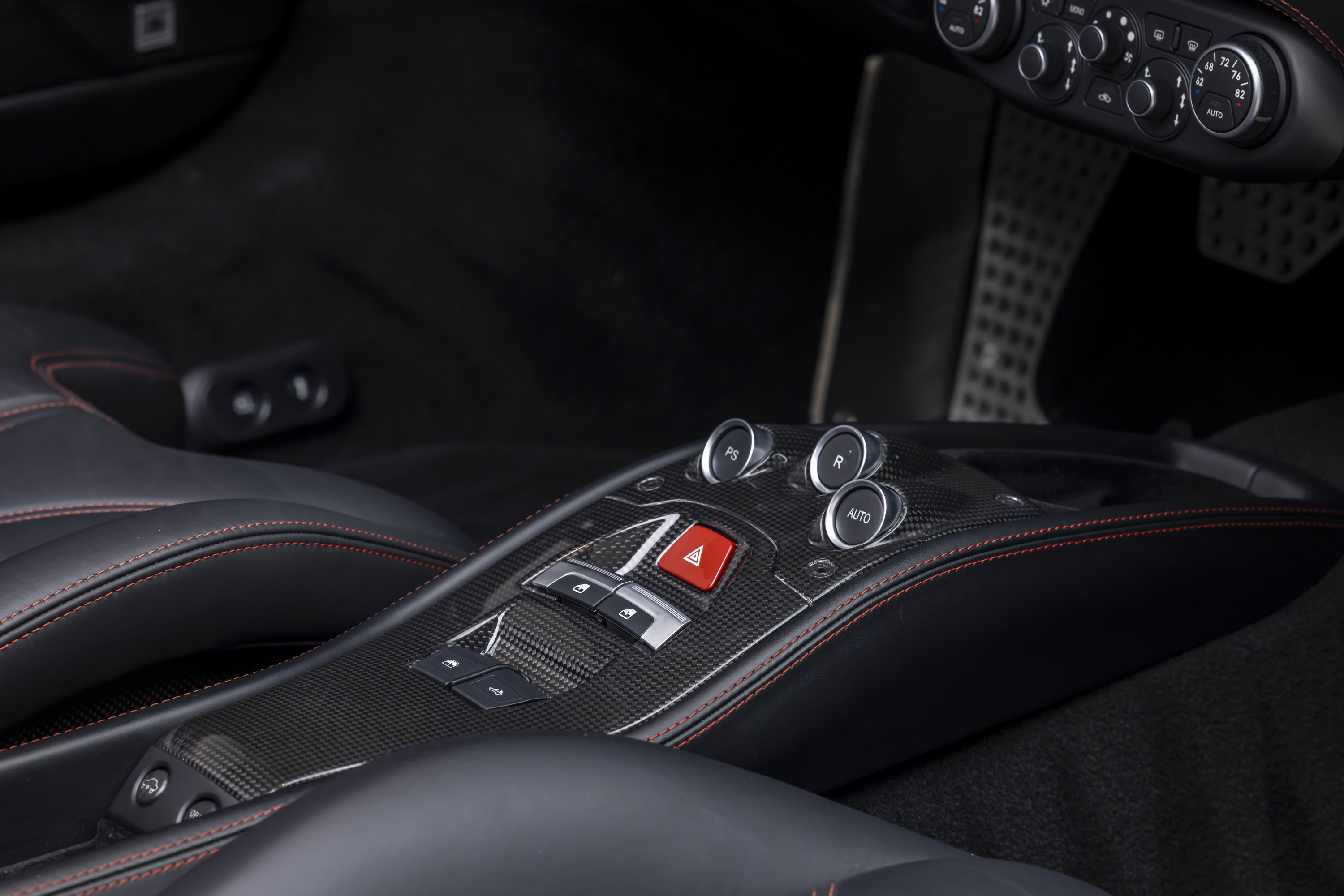 Certified 2013 Ferrari 458 Spider RWD image 58