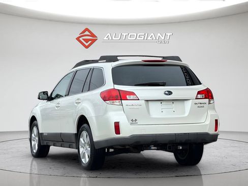 Used 2011 Subaru Outback 2.5i Premium image 9