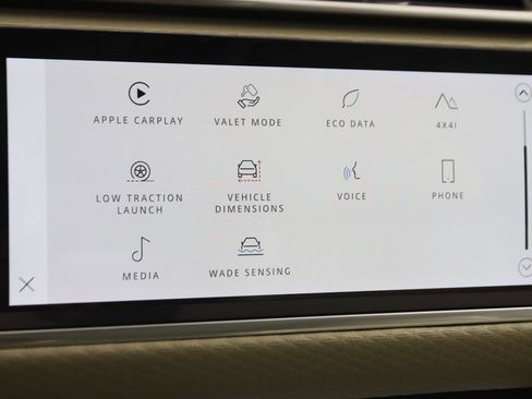 Used 2021 Land Rover Range Rover Velar R-Dynamic S image 36