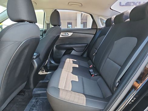 Used 2022 Kia Forte LXS image 29