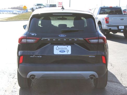 Used 2023 Ford Escape Active AWD/4WD image 6