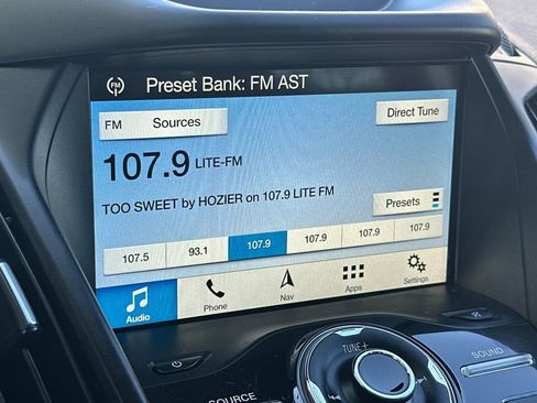 Used 2019 Ford Escape Titanium FWD image 19