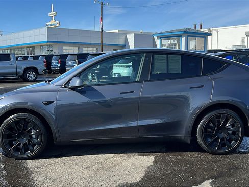 Used 2023 Tesla Model Y Long Range AWD/4WD image 8