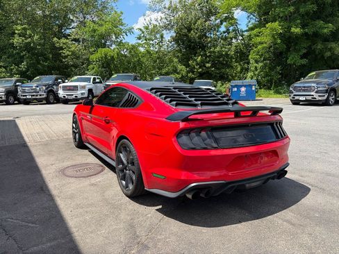 Used 2018 Ford Mustang GT Premium RWD image 4