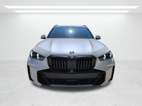 New 2026 BMW X5 xDrive40i w/ M Sport Package AWD/4WD image 9