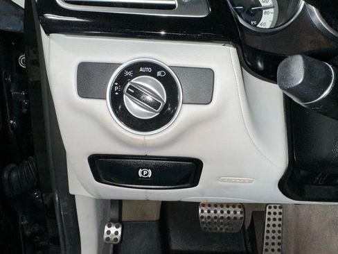 Used 2016 Mercedes-Benz CLS 550 4MATIC image 22