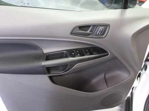 Used 2022 Ford Transit Connect XL image 9