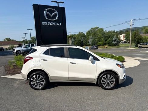 Used 2021 Buick Encore Preferred w/ LPO, Active Package AWD/4WD image 8