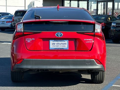 Used 2020 Toyota Prius Limited image 4