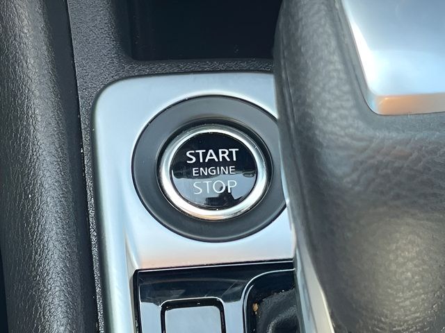 Used 2025 Nissan Sentra SV FWD image 23