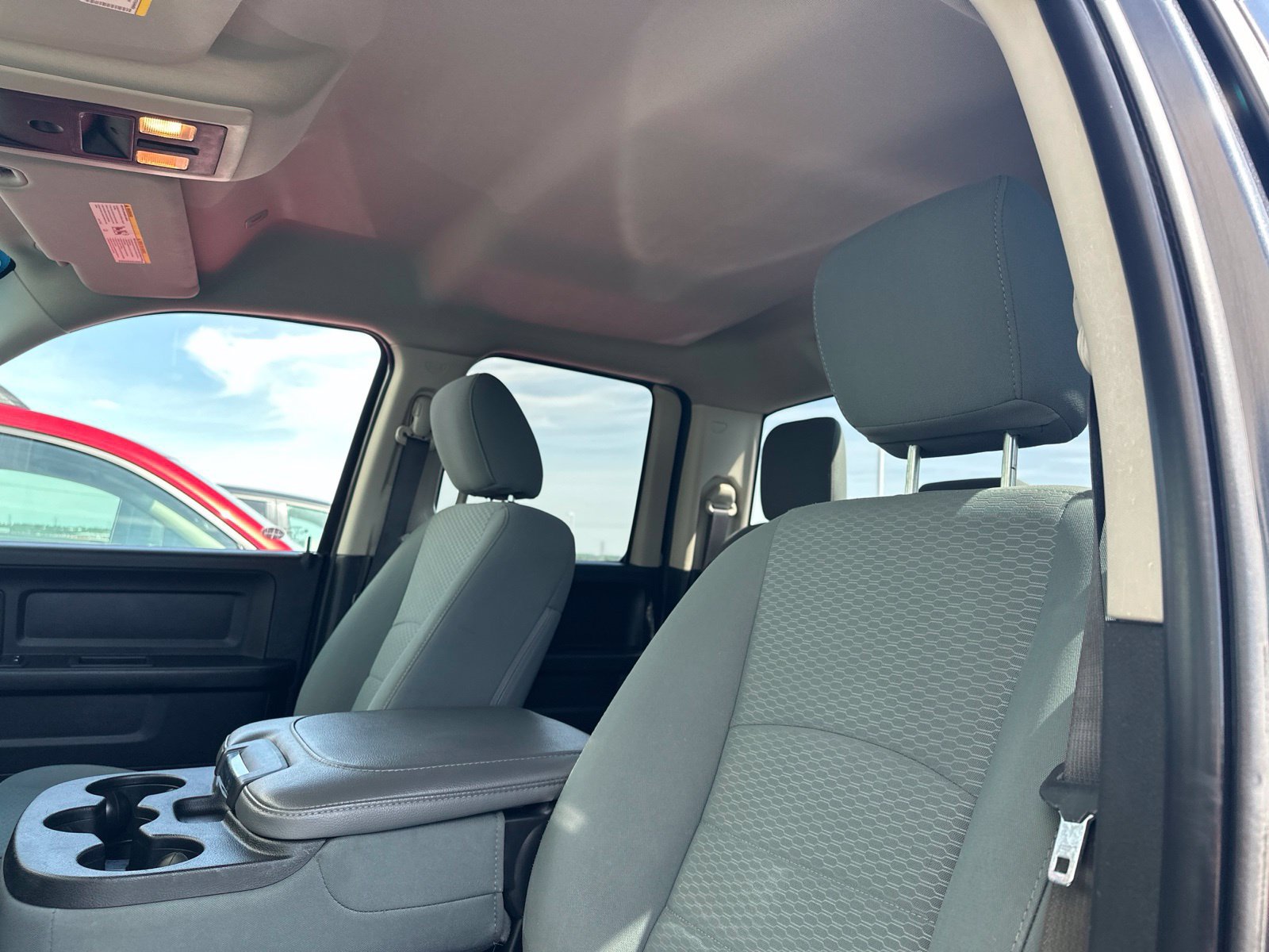 Used 2019 RAM 1500 Express w/ Express Value Package AWD/4WD image 13