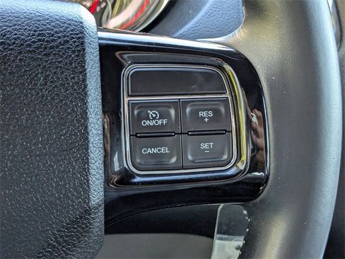 Used 2018 Dodge Grand Caravan SXT image 23