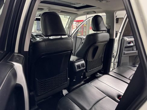 Used 2016 Toyota 4Runner Limited w/ Convenience Package AWD/4WD image 17