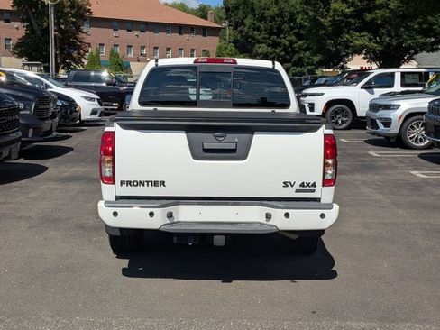 Used 2020 Nissan Frontier SV w/ Midnight Edition Floor Mats AWD/4WD image 4