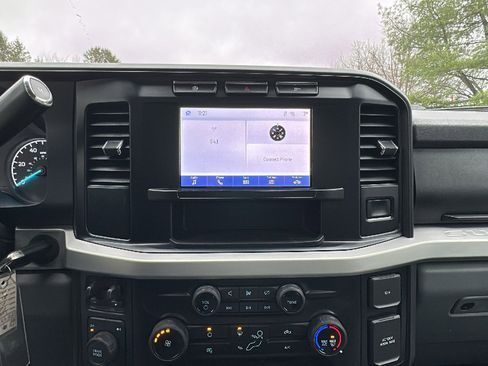 Used 2024 Ford F250 XLT AWD/4WD image 21