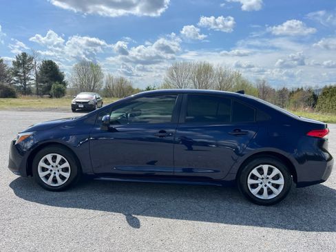 Used 2023 Toyota Corolla LE FWD image 6
