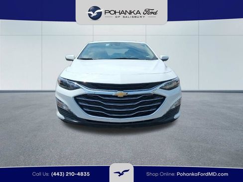 Used 2024 Chevrolet Malibu LT FWD image 2