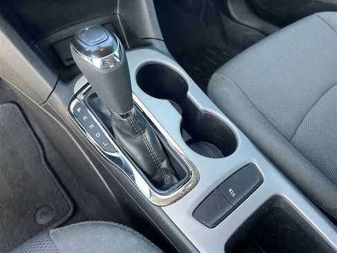 Used 2018 Chevrolet Cruze LS image 21