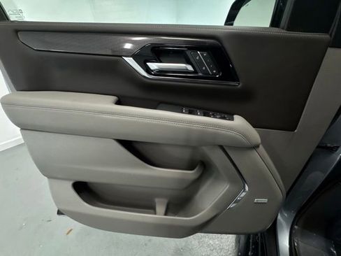 New 2026 GMC Yukon Elevation w/ LPO, Elevation Black Package RWD image 15