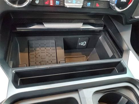 Used 2023 Ford F250 Platinum w/ Tremor Off-Road Package image 24