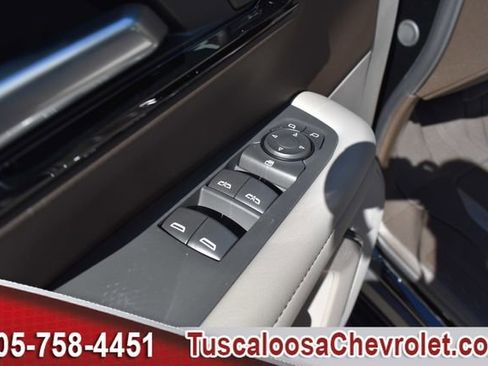 New 2026 Chevrolet Suburban LS image 14