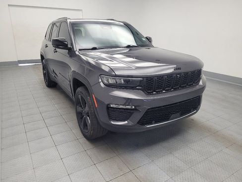 Used 2024 Jeep Grand Cherokee Limited w/ Luxury Tech Group II RWD image 14