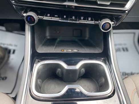 Used 2024 Chevrolet Traverse LT w/ LPO, Floor Liner Package FWD image 24