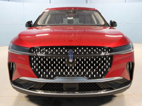 New 2026 Lincoln Nautilus Premier image 23