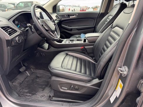 Used 2022 Ford Edge SEL w/ Convenience Package image 11
