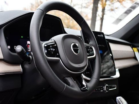New 2026 Volvo XC90 B6 Ultra w/ Protection Package Premier AWD/4WD image 12