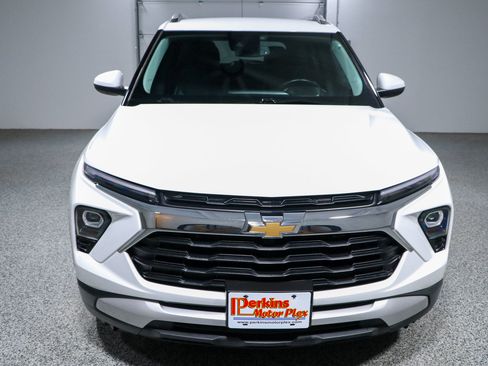 Used 2025 Chevrolet TrailBlazer LT w/ Convenience Package FWD image 4