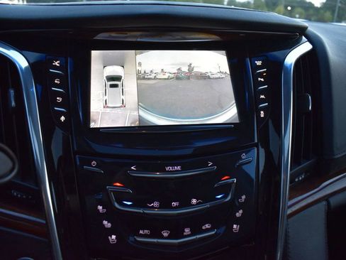 Used 2016 Cadillac Escalade Premium image 35