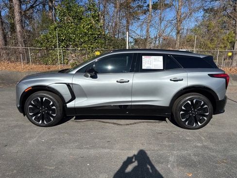 Used 2024 Chevrolet Blazer EV RS image 2