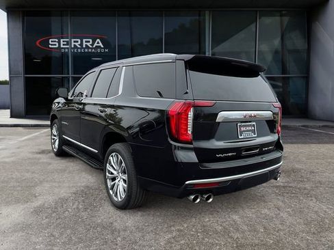 Used 2021 GMC Yukon Denali w/ Advanced Technology Package AWD/4WD image 3
