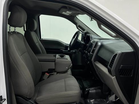 Used 2017 Ford F150 XLT w/ Trailer Tow Package image 32